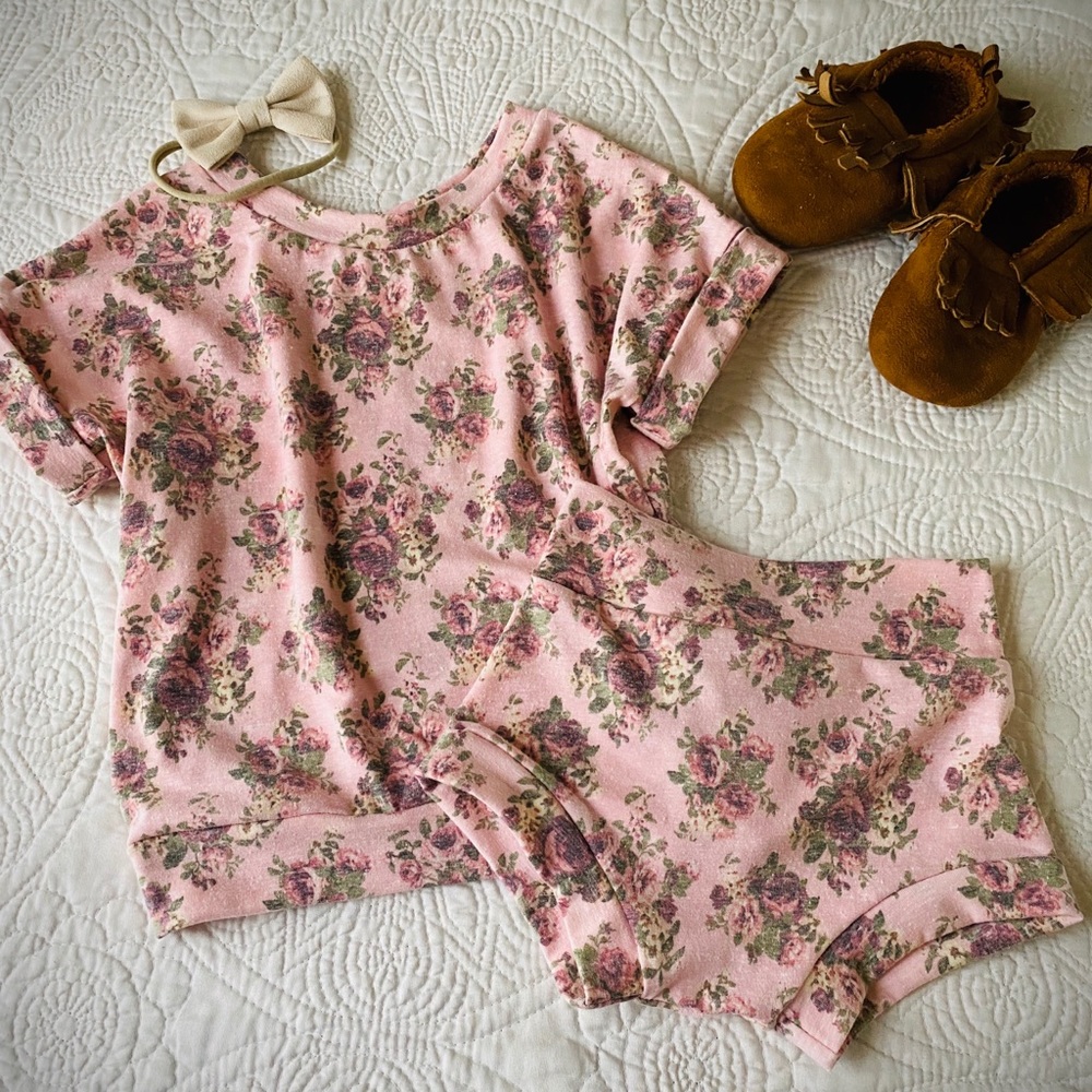 Vintage Tee Grunge Floral Baby Lounge Yet
